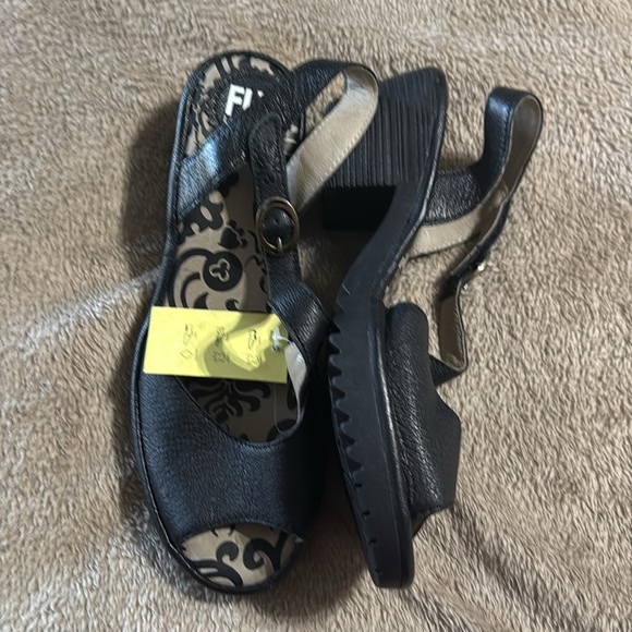 Fly London NWOB Black Open Toe Heel Sandals - Picture 5 of 11